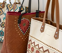 Доставить сумки из Европы в Россию